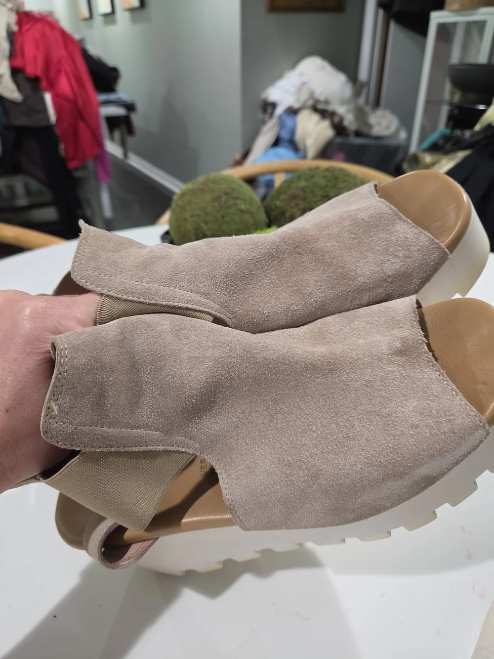 Ethem Vera Pelle Suede Platform Wedge Sandals Taupe 41. US 10
